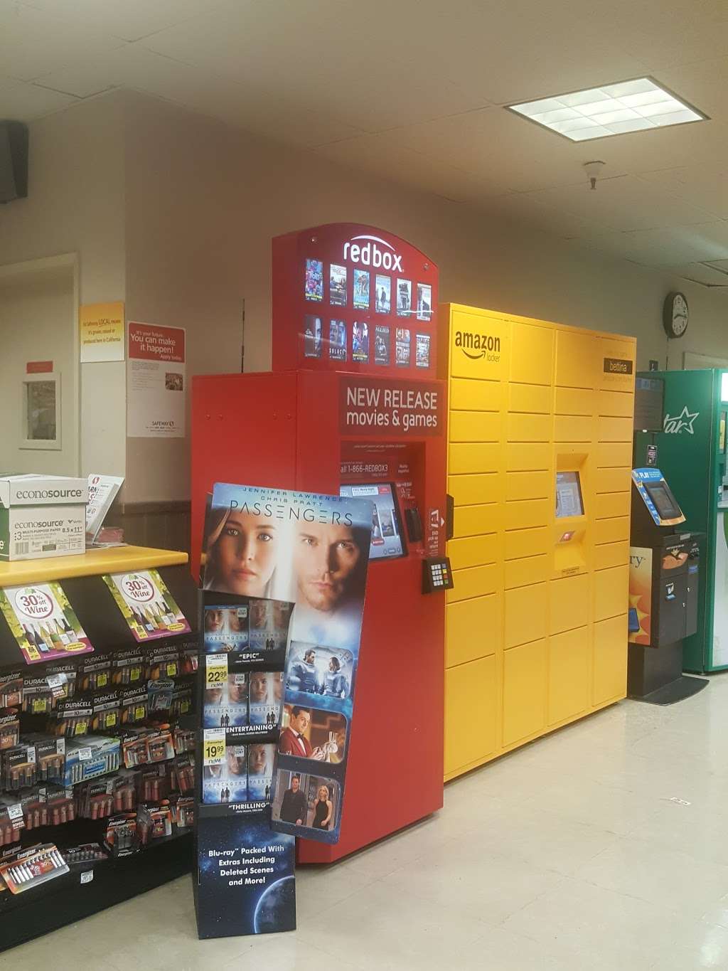 Redbox | 2785 Yulupa Ave, Santa Rosa, CA 95405, USA | Phone: (866) 733-2693