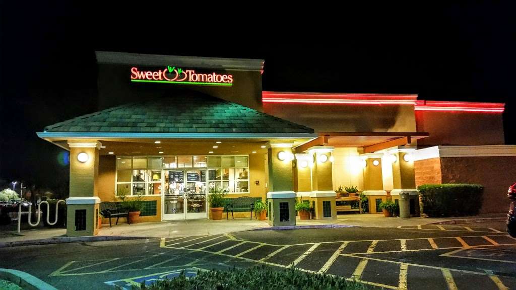 Sweet Tomatoes | 7565 W Bell Rd, Peoria, AZ 85382, USA | Phone: (623) 487-0307