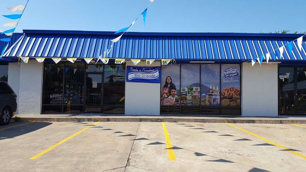 Tienda & Panaderia Rio Grande | 12097 Beechnut St, Houston, TX 77072 | Phone: (832) 617-7618