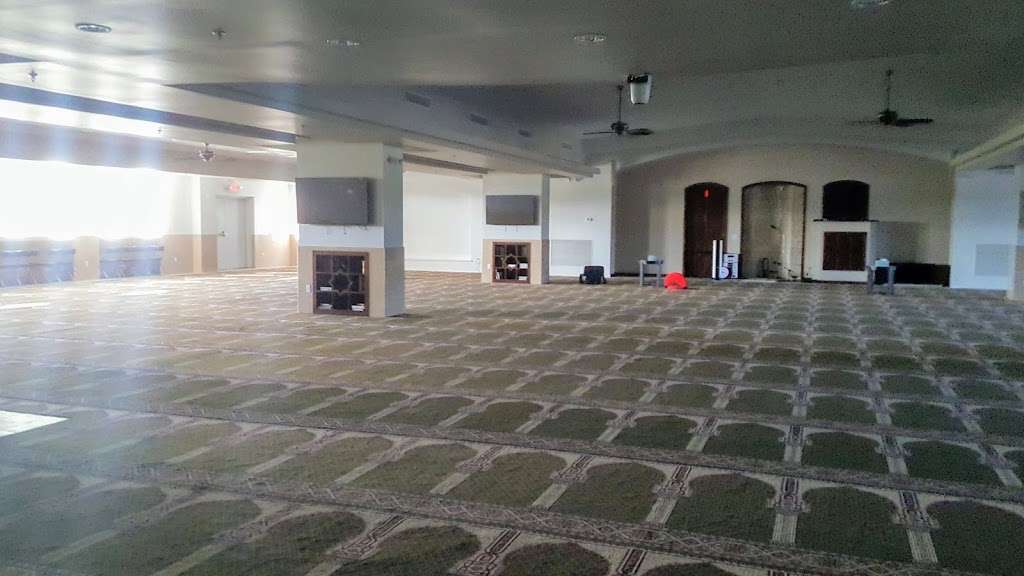 Clear Lake Islamic Center - Masjid | 17511 El Camino Real, Houston, TX 77058, USA | Phone: (281) 480-3325