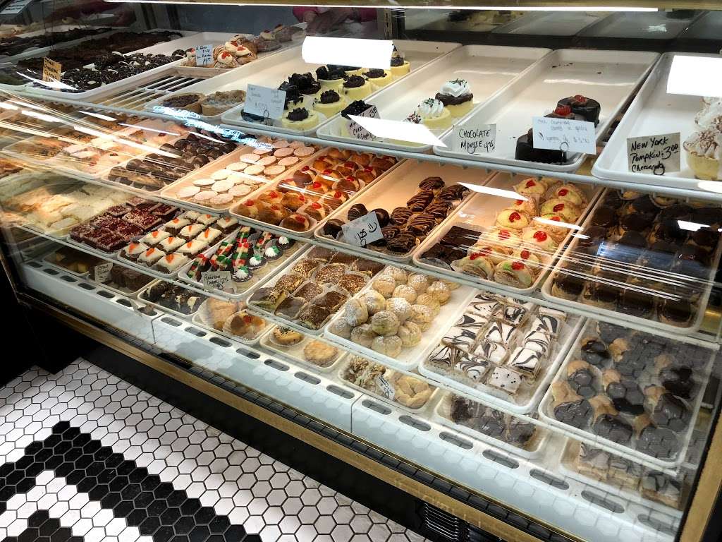 Scala Pastry Shop | 1896 US-130, North Brunswick Township, NJ 08902, USA | Phone: (732) 398-9808