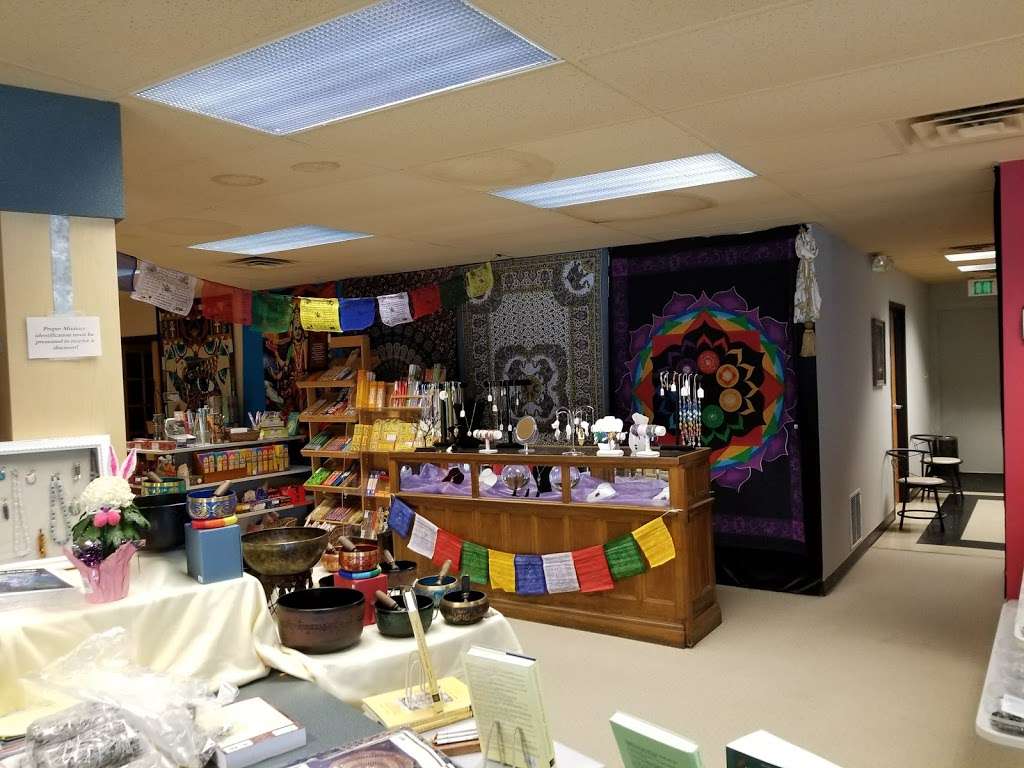 Tree of Life Books & Gifts | 211 Lincoln Dr, Chesterfield, IN 46017, USA | Phone: (765) 378-0236