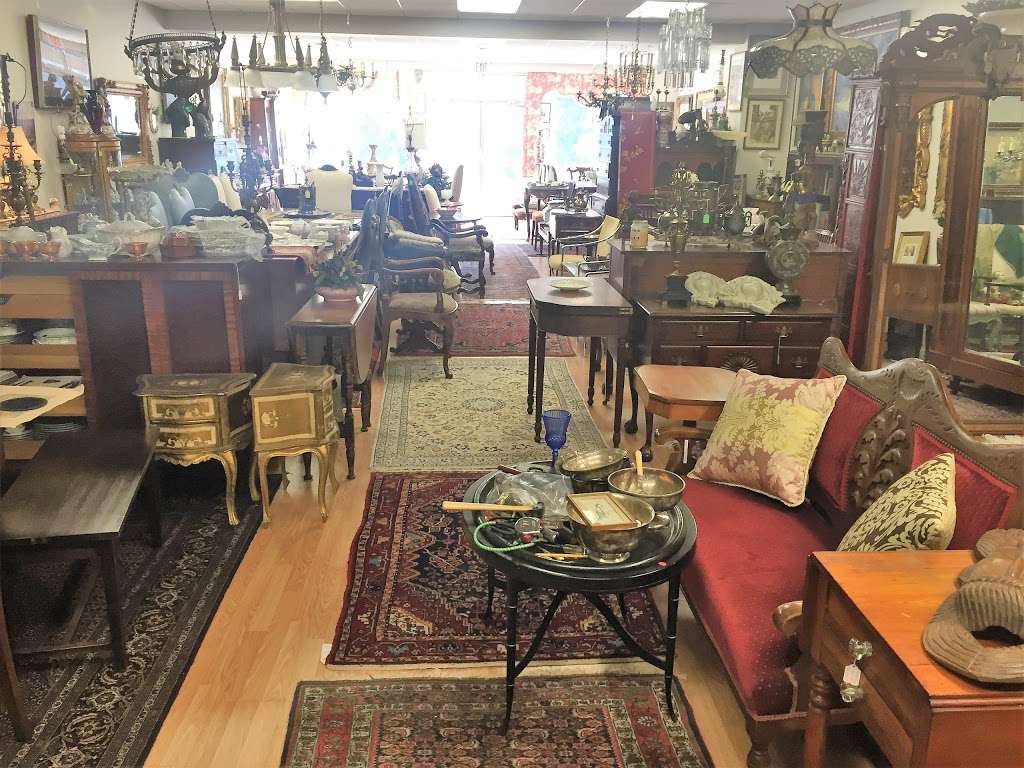 Drs Antiques | 6 Main St, Medway, MA 02053, USA | Phone: (508) 533-4900