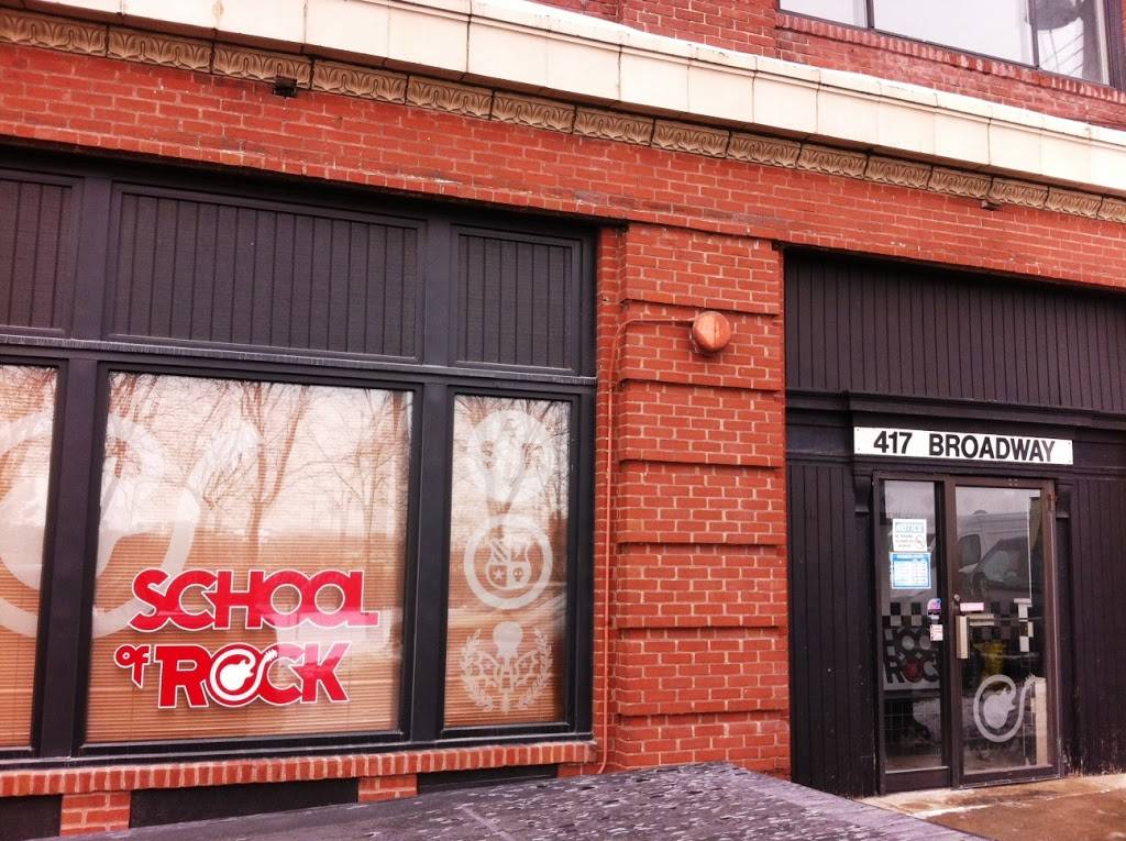 School of Rock St. Paul | 244 Cleveland Ave S, St Paul, MN 55105, USA | Phone: (651) 292-1917