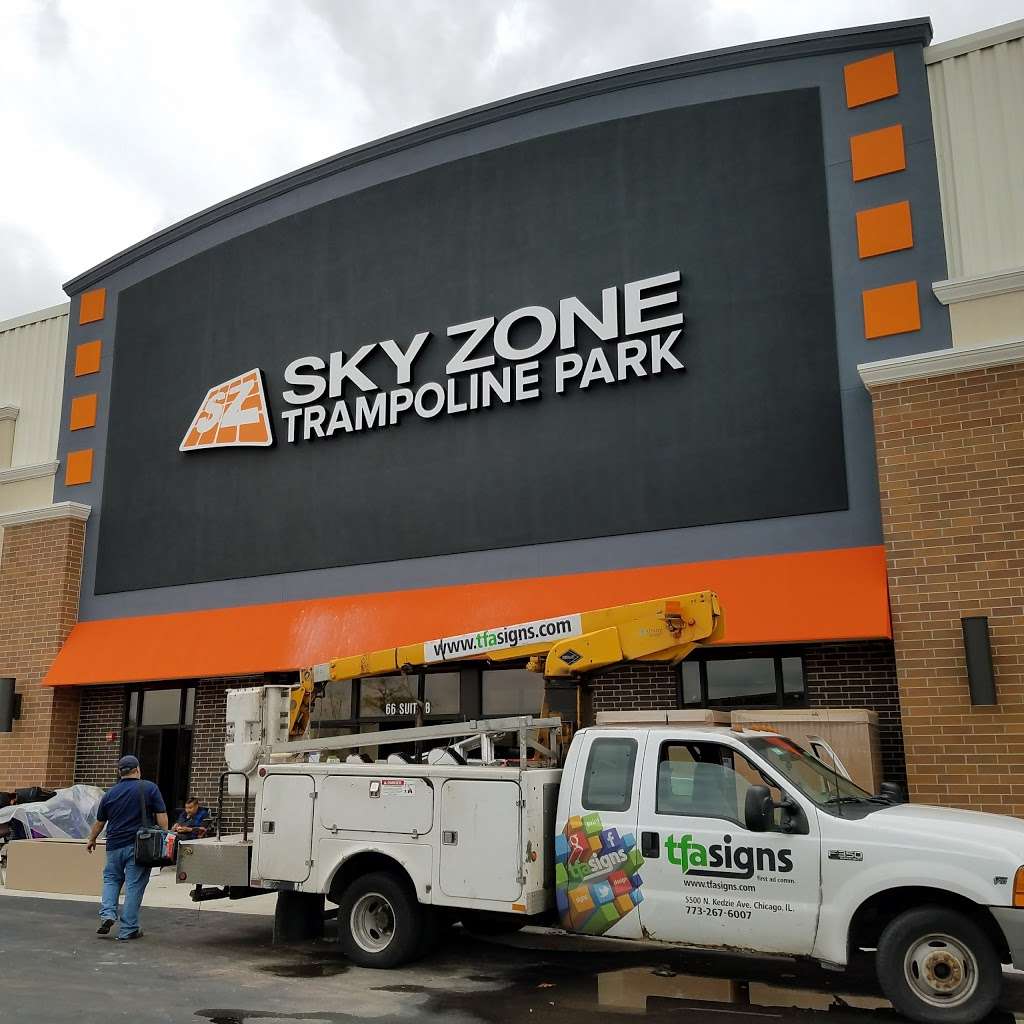 Sky Zone Trampoline Park | 66 Orland Square Dr suite b, Orland Park, IL 60462, USA | Phone: (708) 966-2399