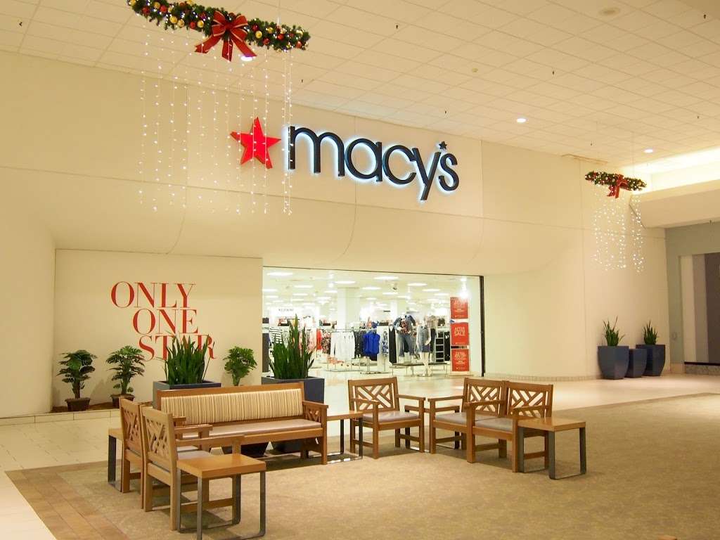 Macys | 1700 W International Speedway Blvd, Daytona Beach, FL 32114, USA | Phone: (386) 254-3300