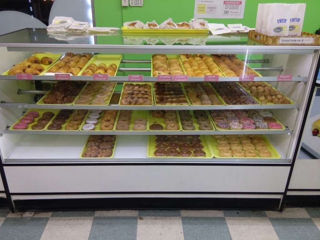 Ingrams Donuts | 5466 Lemmon Ave, Dallas, TX 75209, USA | Phone: (214) 526-5977