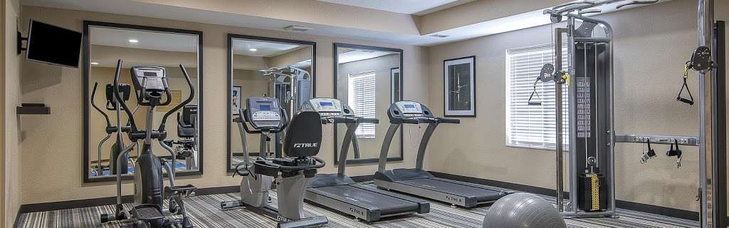 Candlewood Suites Bloomington | 1935 S Basswood Dr, Bloomington, IN 47403, USA | Phone: (812) 330-1900