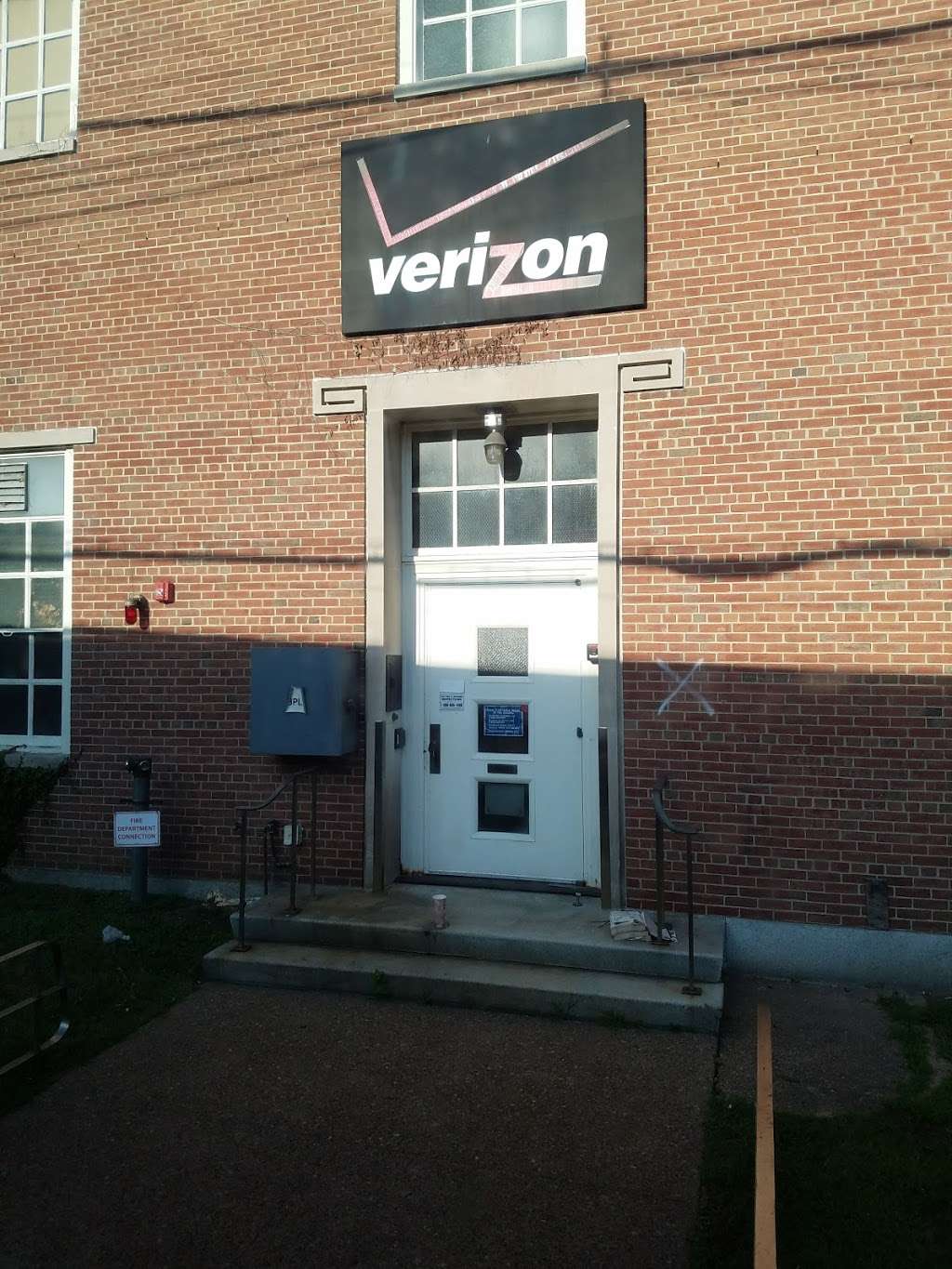 Verizon | 63 Washington Ave, Dumont, NJ 07628, USA