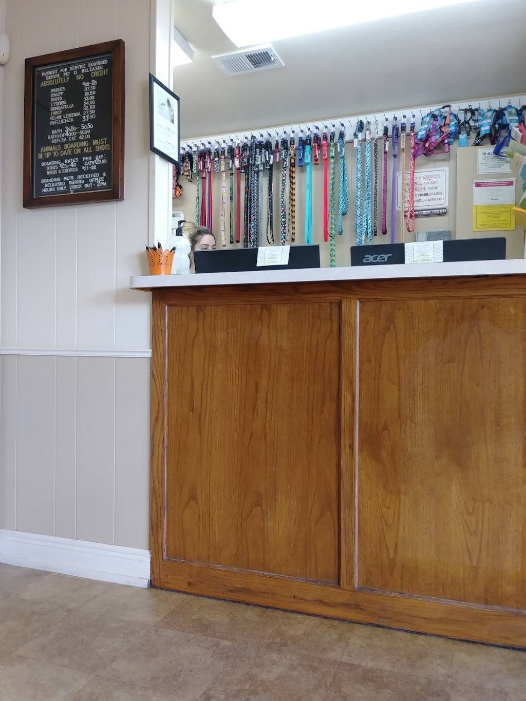 Universal City Animal Hospital | 2510 Pat Booker Rd, Universal City, TX 78148, USA | Phone: (210) 658-6326