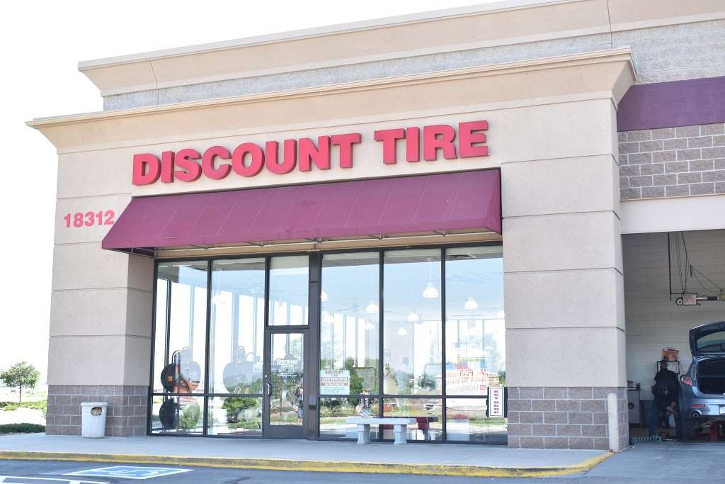 Discount Tire | 18312 Lincoln Ave, Parker, CO 80134, USA | Phone: (303) 840-1152