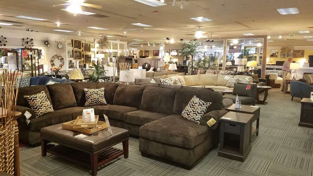 Hi Desert Furniture | 15300 Palmdale Rd, Victorville, CA 92392 | Phone: (760) 241-3500