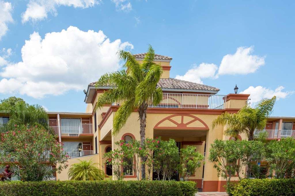 Howard Johnson by Wyndham Tropical Palms Kissimmee | 4311 W Vine St Hwy 192, Kissimmee, FL 34746, USA | Phone: (407) 966-4406