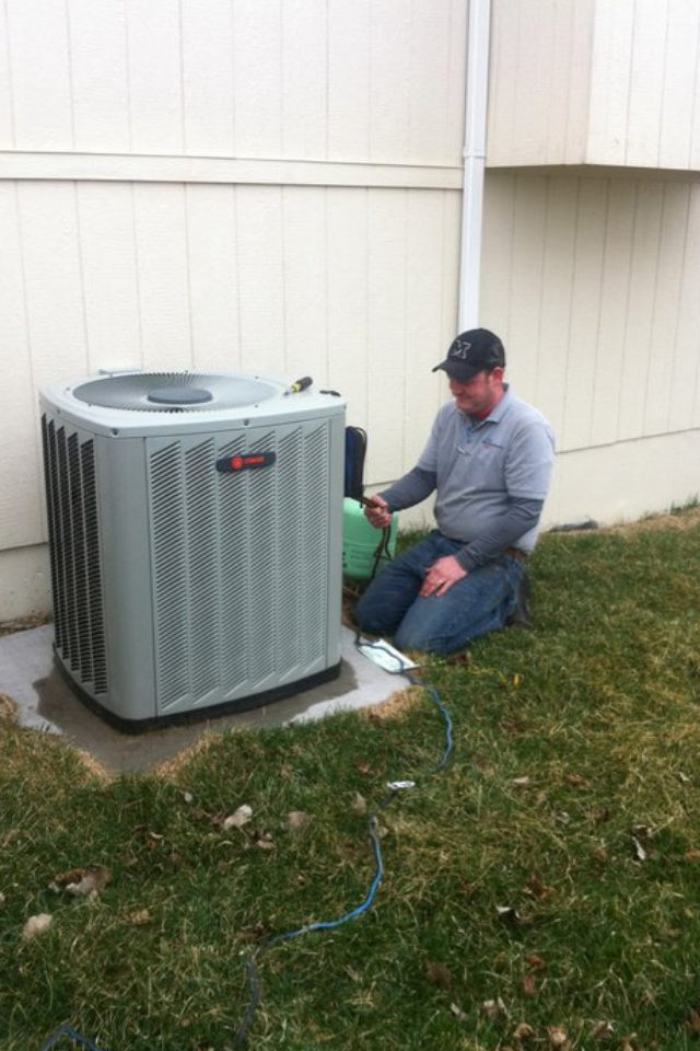 Blue Heating and Cooling, LLC | 8500 NW River Park Dr, Parkville, MO 64152, USA | Phone: (816) 719-1099