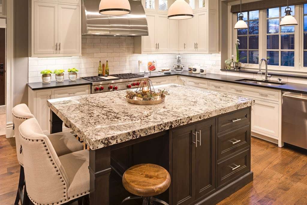 Euro Tech Cabinetry & Remodeling | 12515 Rhea Dr, Plainfield, IL 60585, USA | Phone: (815) 254-3876