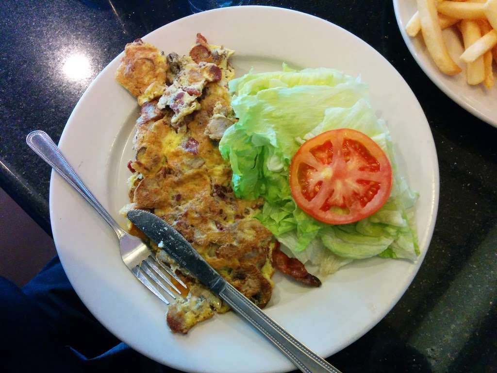 Broadway Diner | 287 N Broadway, Hicksville, NY 11801, USA | Phone: (516) 681-3982