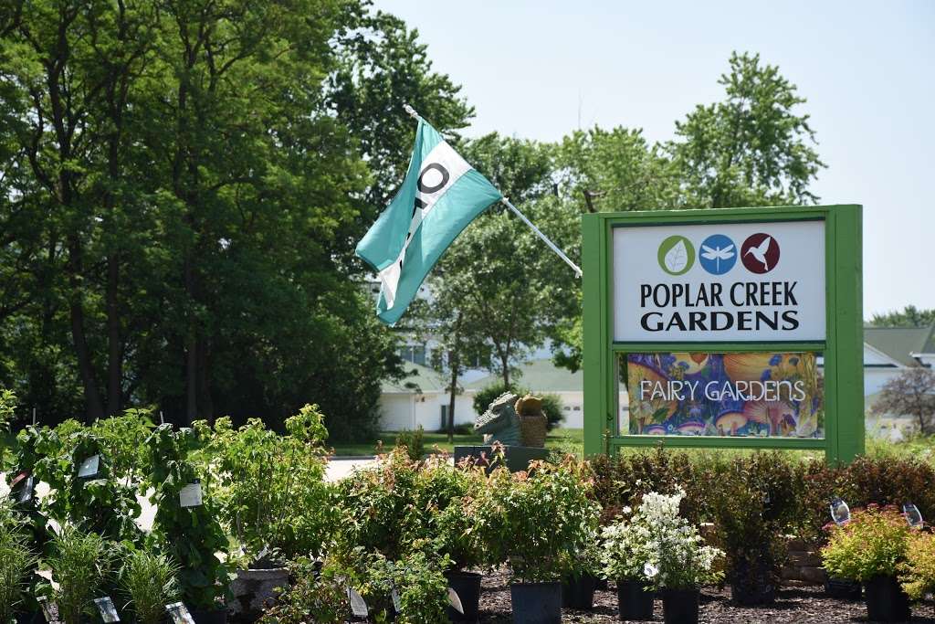 Poplar Creek Gardens | 16980 W National Ave, New Berlin, WI 53151, USA | Phone: (414) 588-0617