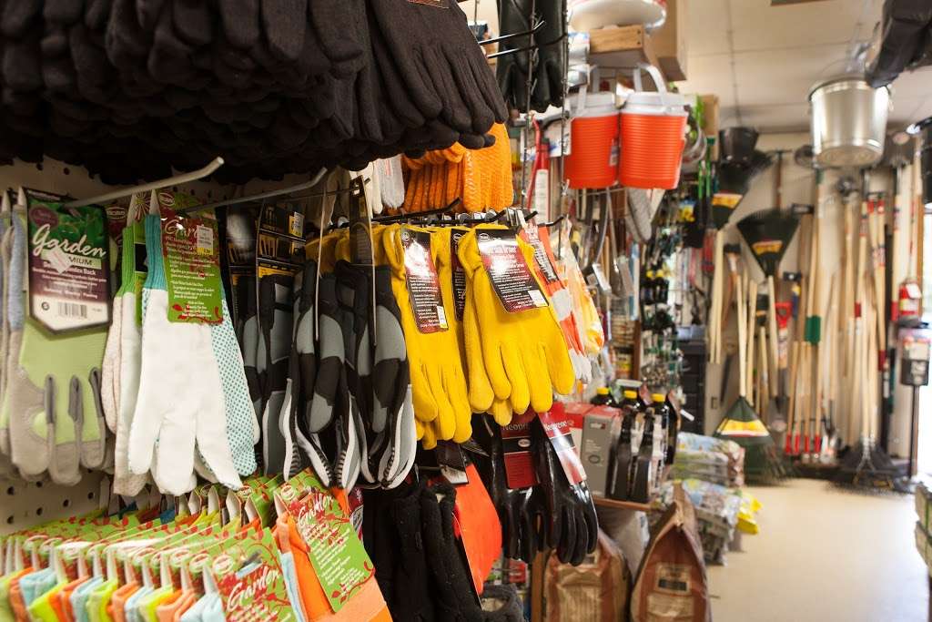 Frenchtown Home & Hardware Store | 11 Kingwood Ave, Frenchtown, NJ 08825, USA | Phone: (908) 996-2283