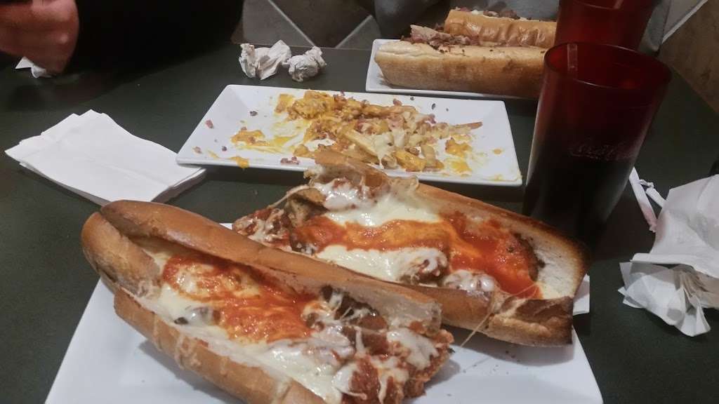 Perkiomen Pizza & Pasta | 800 Main St, Schwenksville, PA 19473 | Phone: (484) 552-8430