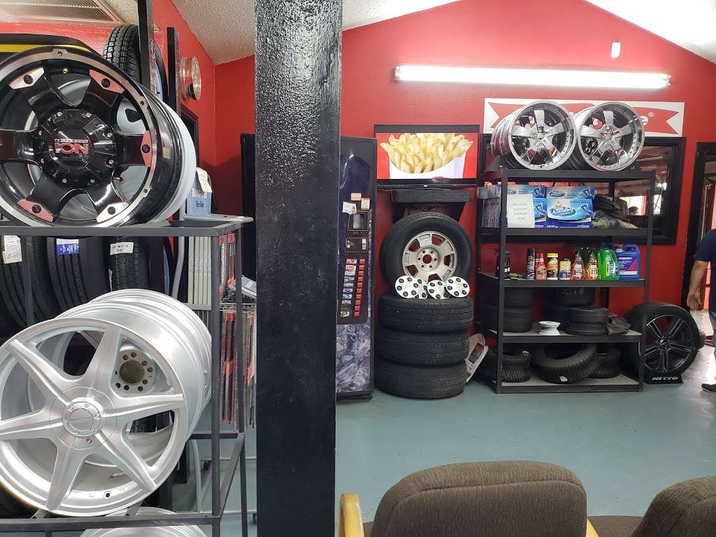 Woodforest Tire Shop | 15007 Woodforest Blvd, Channelview, TX 77530, USA | Phone: (281) 452-3307