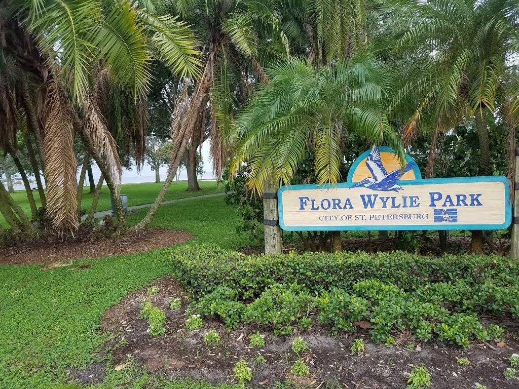 Flora Wylie Park | 1400 N Shore Dr NE, St. Petersburg, FL 33704, USA | Phone: (727) 893-7441