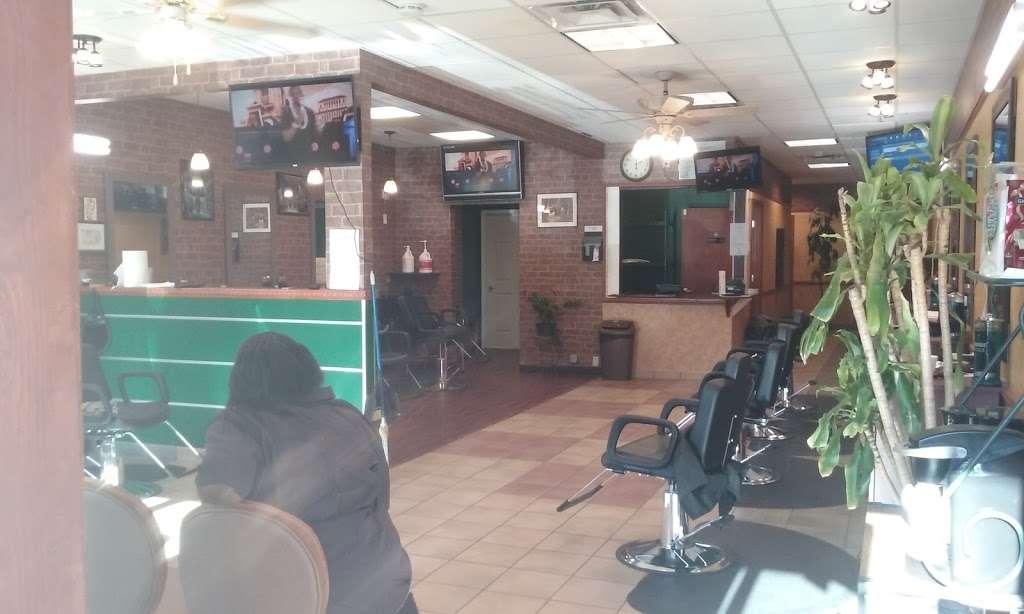 Many Stylez Barber & Beauty Salon | 22B Juliustown Rd, Browns Mills, NJ 08015 | Phone: (609) 248-5825