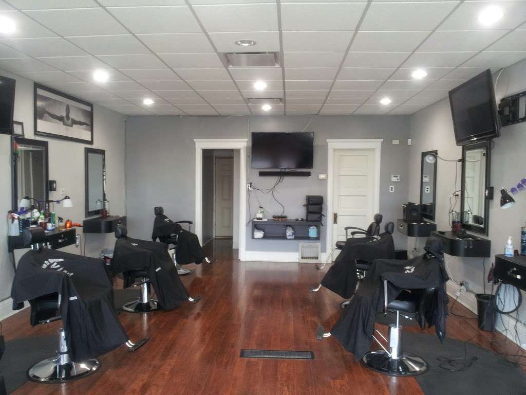 Main St. Barbers Barbershop | 119 Main St, Bensenville, IL 60106, USA | Phone: (630) 948-8530