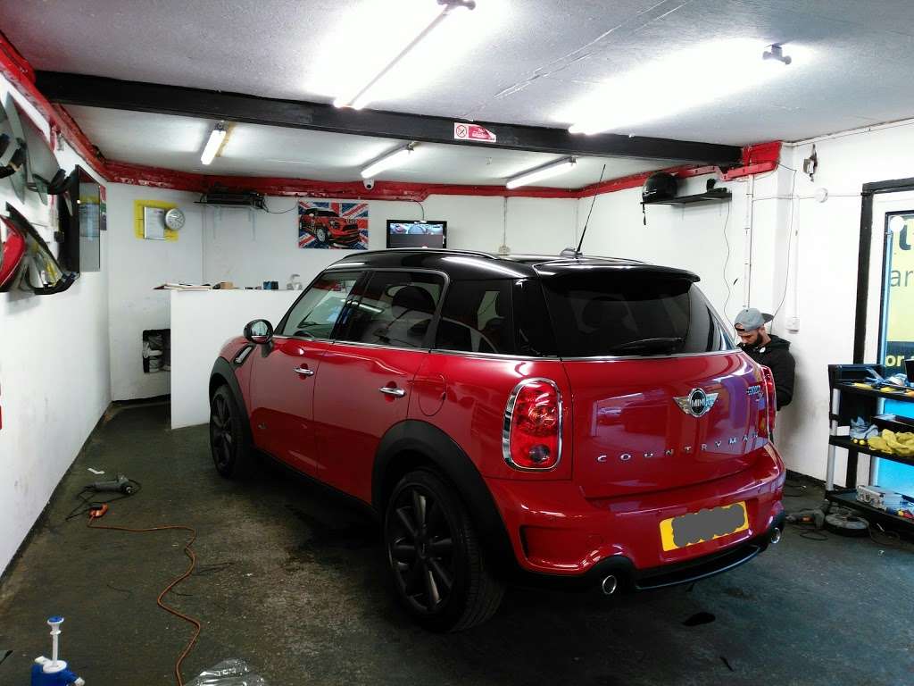 Carlitos Tints Window Tinting | 2 Nags Head Rd, Ponders End, Enfield EN3 7AJ, UK | Phone: 07921 287850