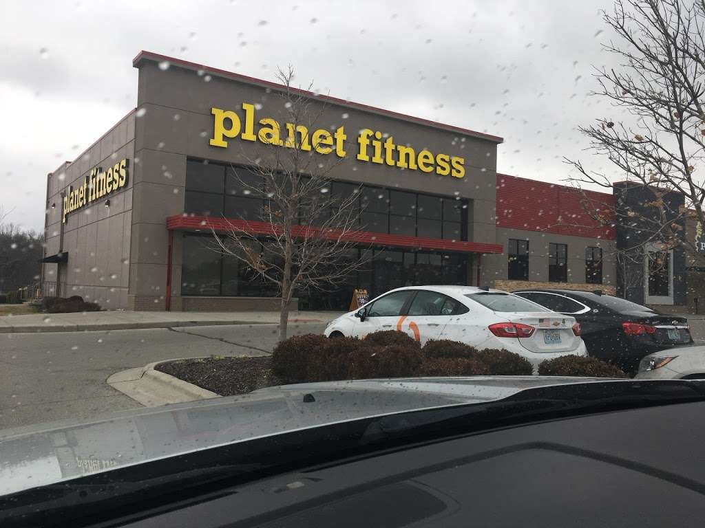Planet Fitness | 470 NE Barry Rd, Kansas City, MO 64155, USA | Phone: (816) 420-0700