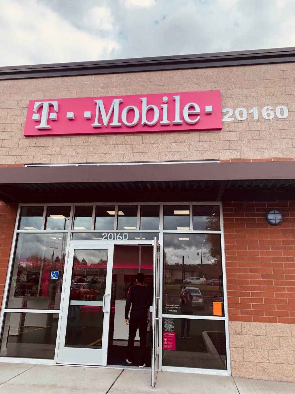 T-Mobile | 20160 McLoughlin Blvd, Gladstone, OR 97027, USA | Phone: (503) 505-9701