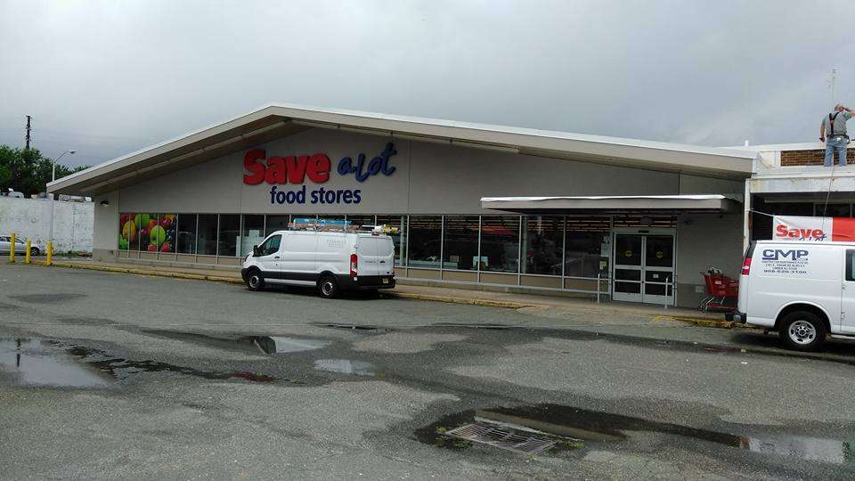 Save-A-Lot | 545 W Broad St, Paulsboro, NJ 08066, USA | Phone: (856) 345-2663