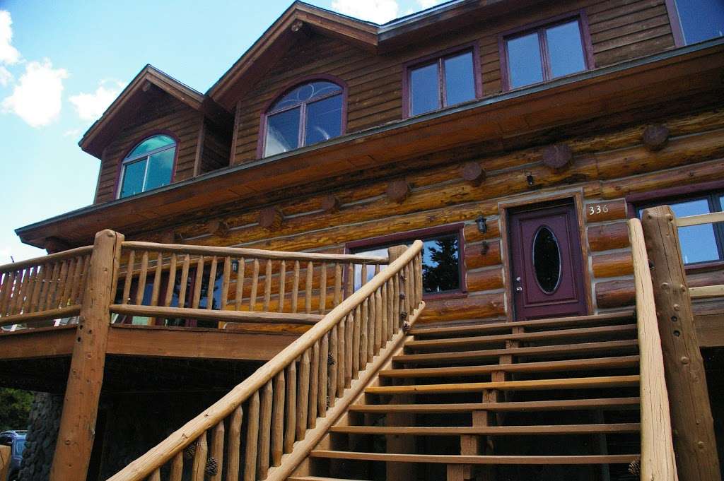 The Silver Lake Lodge | 336 Crest Dr, Idaho Springs, CO 80452, USA | Phone: (303) 567-9299