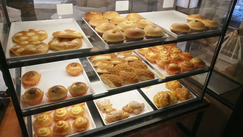 85C Bakery Cafe - San Diego (University Town Center) | 4313 La Jolla Village Dr Ste 2275, San Diego, CA 92122 | Phone: (858) 352-6098