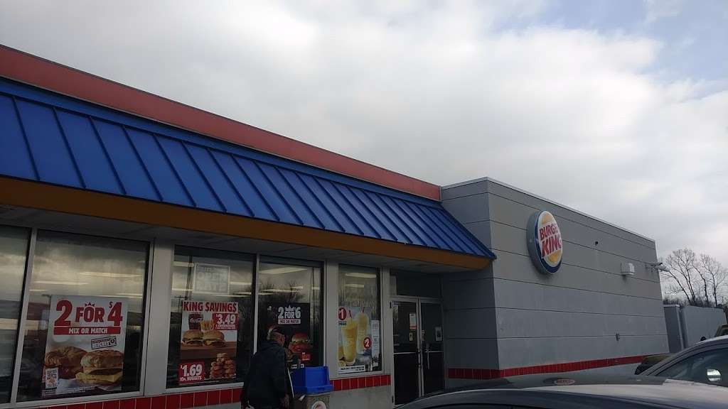 Burger King | 4859 Gerrardstown Rd, Inwood, WV 25428, USA | Phone: (304) 229-7992