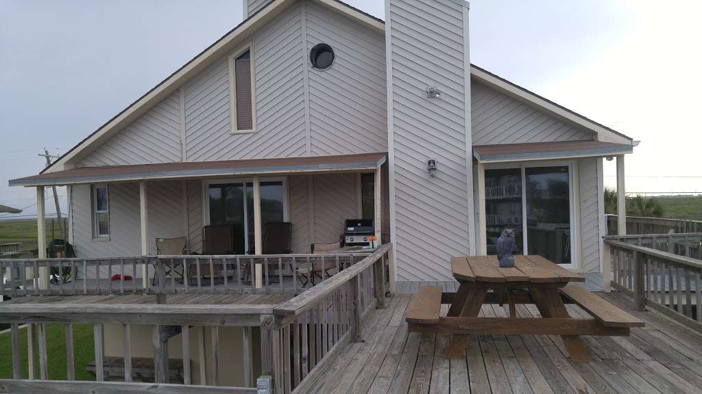 "Jamaica Cay" Vacation Rental | 4830 Jamaica Cove Rd, Jamaica Beach, TX 77554, USA | Phone: (409) 241-0082