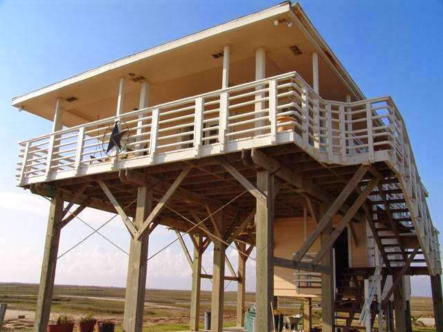 Galveston Beach House Rentals | 330 61st St #215, Galveston, TX 77551, USA | Phone: (713) 240-7892