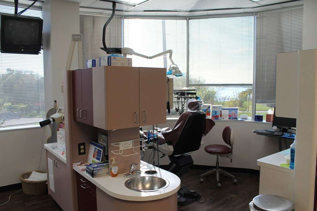 R S Saenz II DDS, PA | 2200 Space Park Dr, Houston, TX 77058, USA | Phone: (281) 335-5577