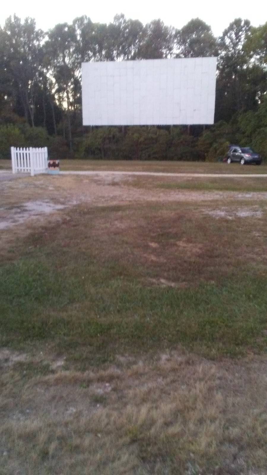 Starlite Drive-In Theatre | 7640 S Old State Rd 37, Bloomington, IN 47403, USA | Phone: (812) 824-2277