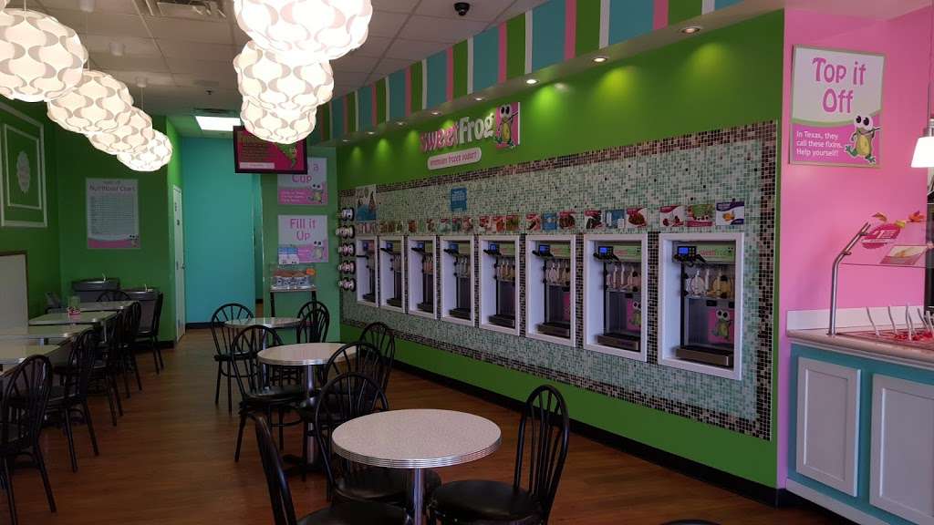 Sweet Frog | 245 Retail Commons Pkwy #8, Martinsburg, WV 25403, USA | Phone: (304) 263-9836