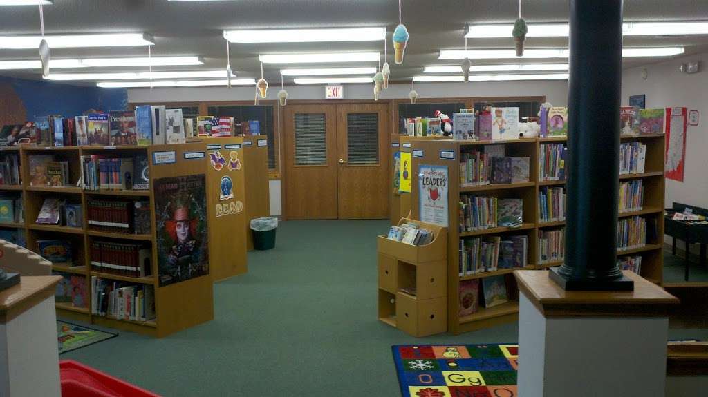 Ralph E. Hazelbaker Library | 1013 Church St, Summitville, IN 46070, USA | Phone: (765) 536-2335