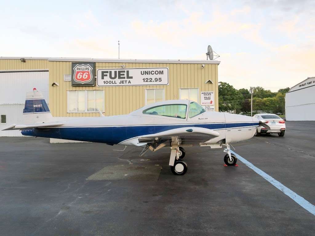 Danbury Municipal Airport | 1 Wibling Rd, Danbury, CT 06810 | Phone: (203) 797-4624