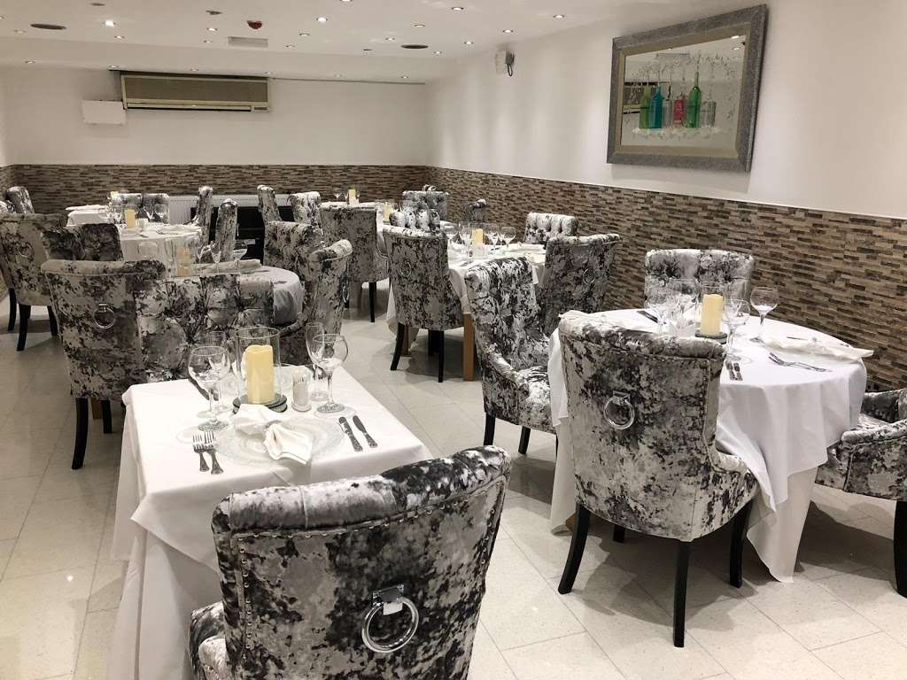 The Whitehart Restaurant | 44 Erith High St, Erith DA8 1QY, UK | Phone: 01322 400196