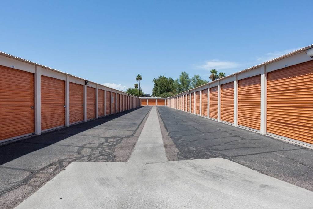 Public Storage | 1808 W Camelback Rd, Phoenix, AZ 85015, USA | Phone: (602) 635-2583