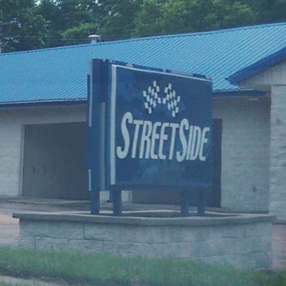 Street Side Car Wash | 5318 Raytown Rd, Raytown, MO 64133, USA | Phone: (816) 944-0698