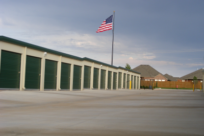 Edmond North Self Storage | 2300 Thomas Dr, Edmond, OK 73003, USA | Phone: (405) 341-2800