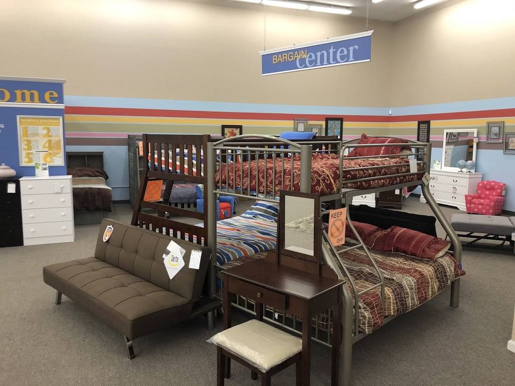 Farmers home Furniture | 530 West Town Plaza, Bessemer, AL 35020, USA | Phone: (205) 428-0754