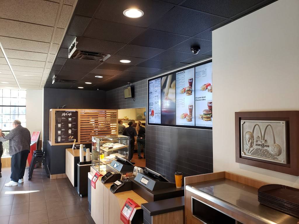 McDonalds | 9145 Chamberlayne Rd, Mechanicsville, VA 23116, USA | Phone: (804) 730-6783