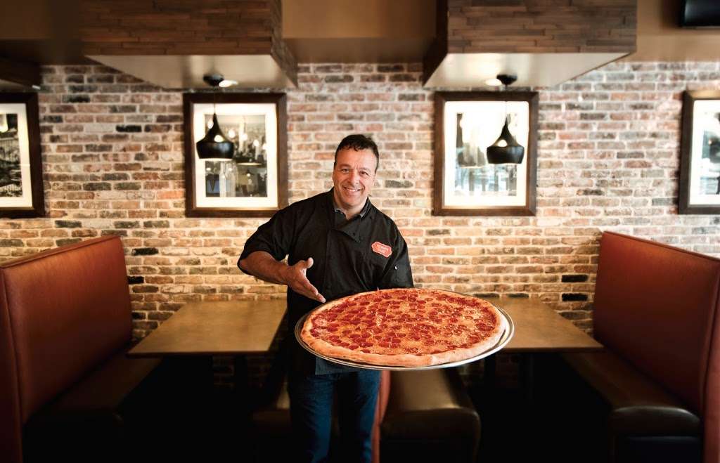 Russos New York Pizzeria | 500 Seawall Blvd #300, Galveston, TX 77550 | Phone: (409) 762-0200