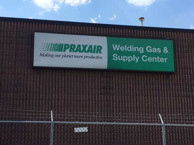 Praxair Welding Gas and Supply Store | 425 Avenue P, Newark, NJ 07105, USA | Phone: (973) 589-7895