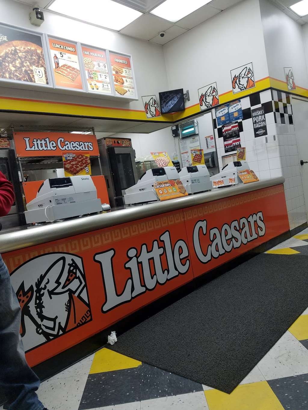 Little Caesars Pizza | 4431 S Main St, Los Angeles, CA 90037, USA | Phone: (323) 846-8906